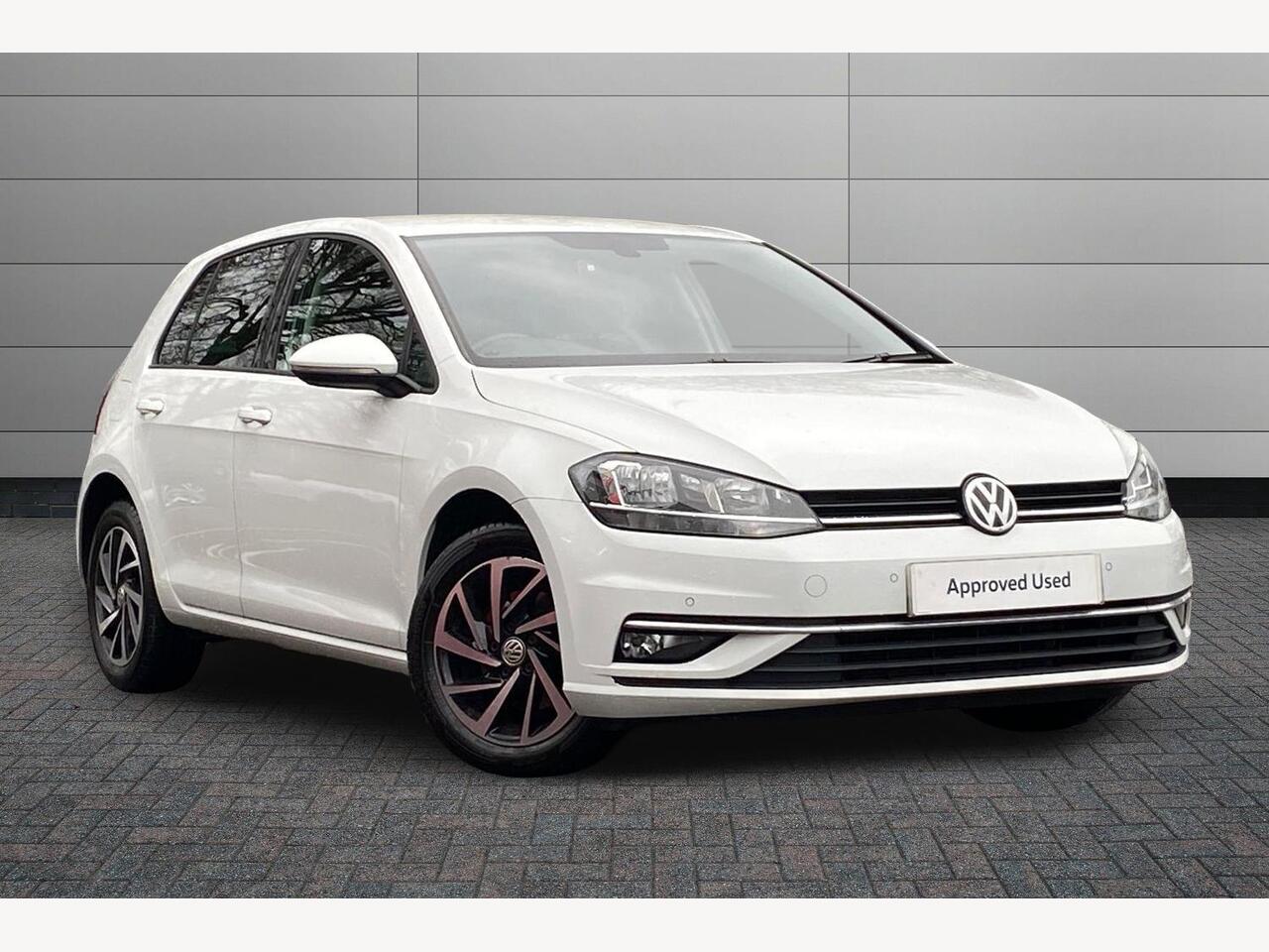 Main listing image - Volkswagen Golf