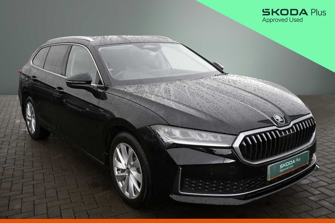 Main listing image - Skoda Superb Estate