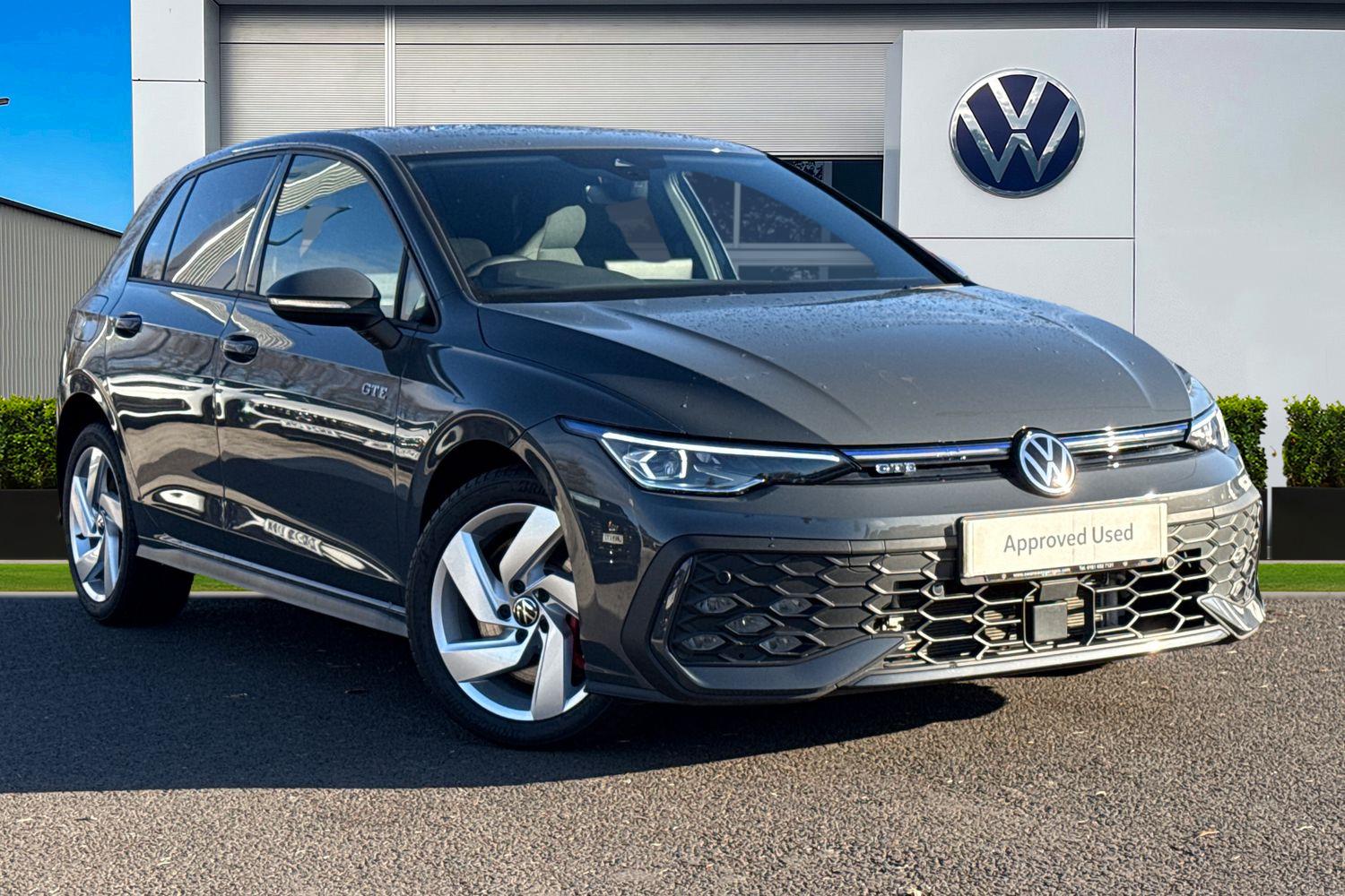 Main listing image - Volkswagen Golf GTE