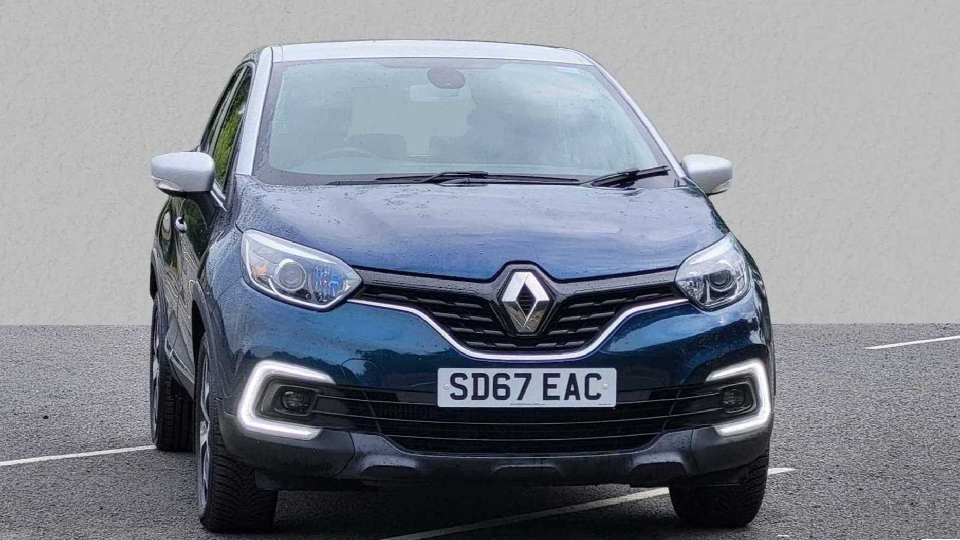 Main listing image - Renault Captur