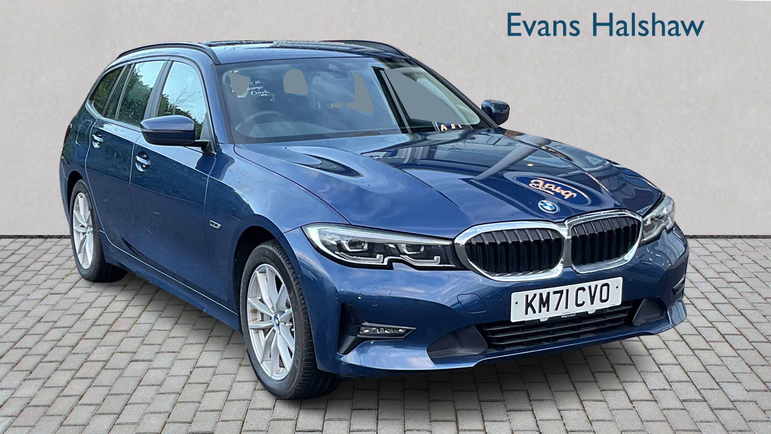 Main listing image - BMW 3 Series Touring