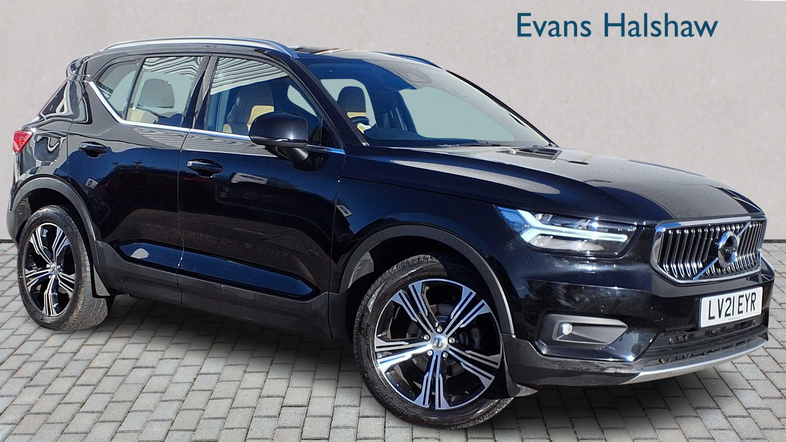 Main listing image - Volvo XC40