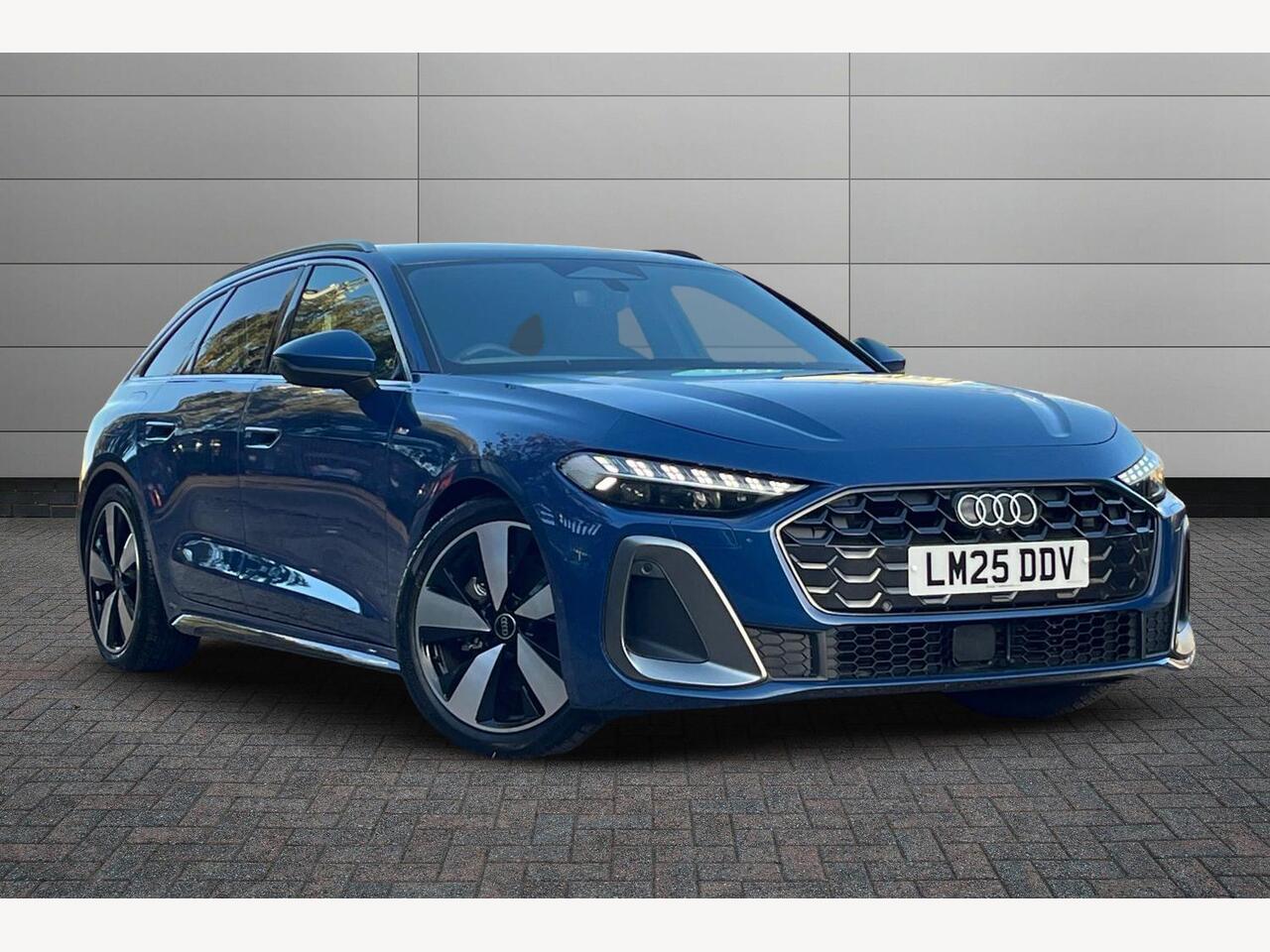 Main listing image - Audi A5