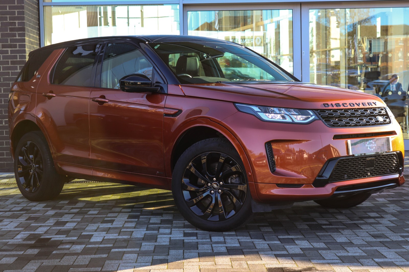 Main listing image - Land Rover Discovery Sport