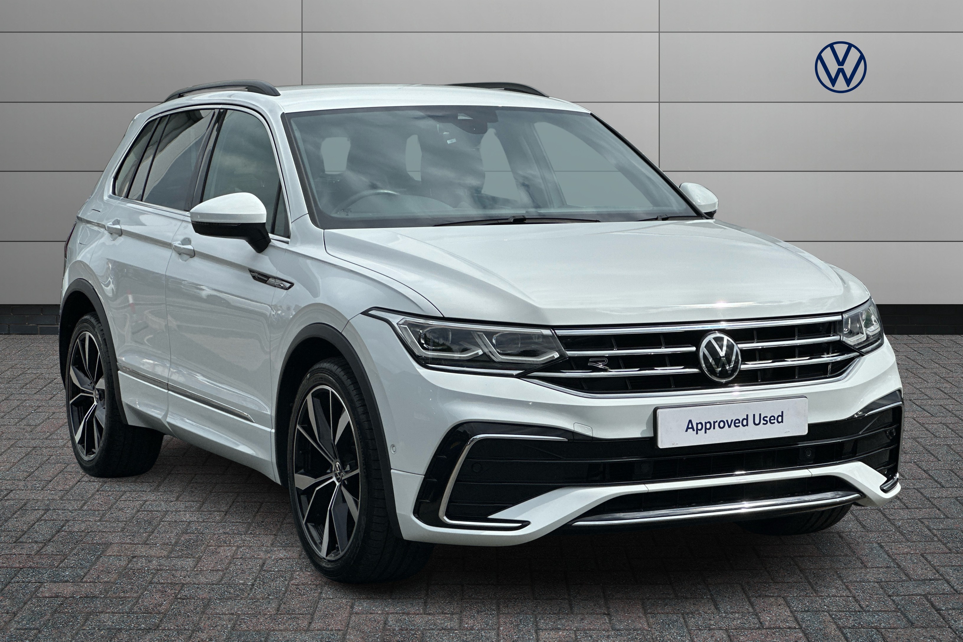 Main listing image - Volkswagen Tiguan