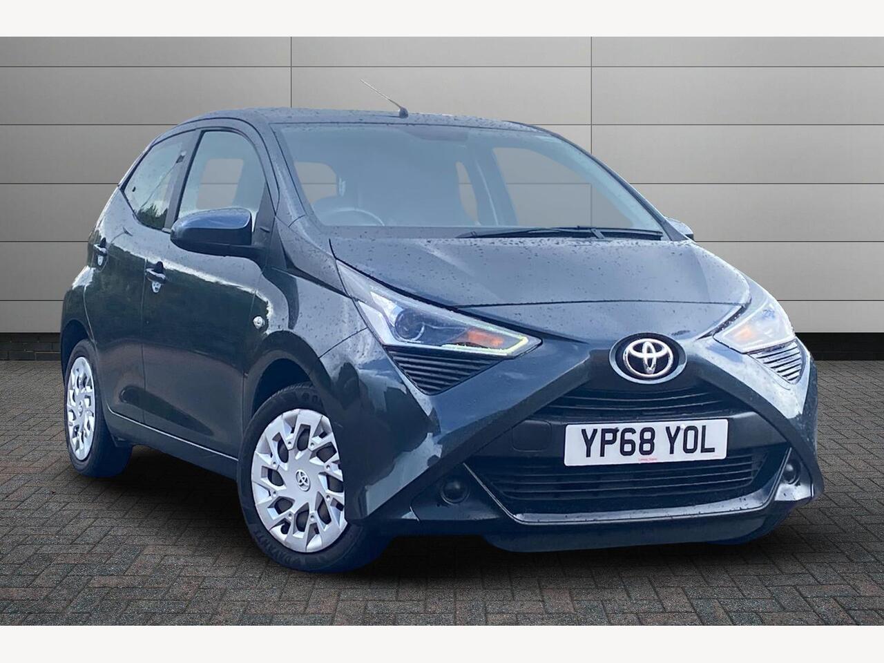 Main listing image - Toyota Aygo