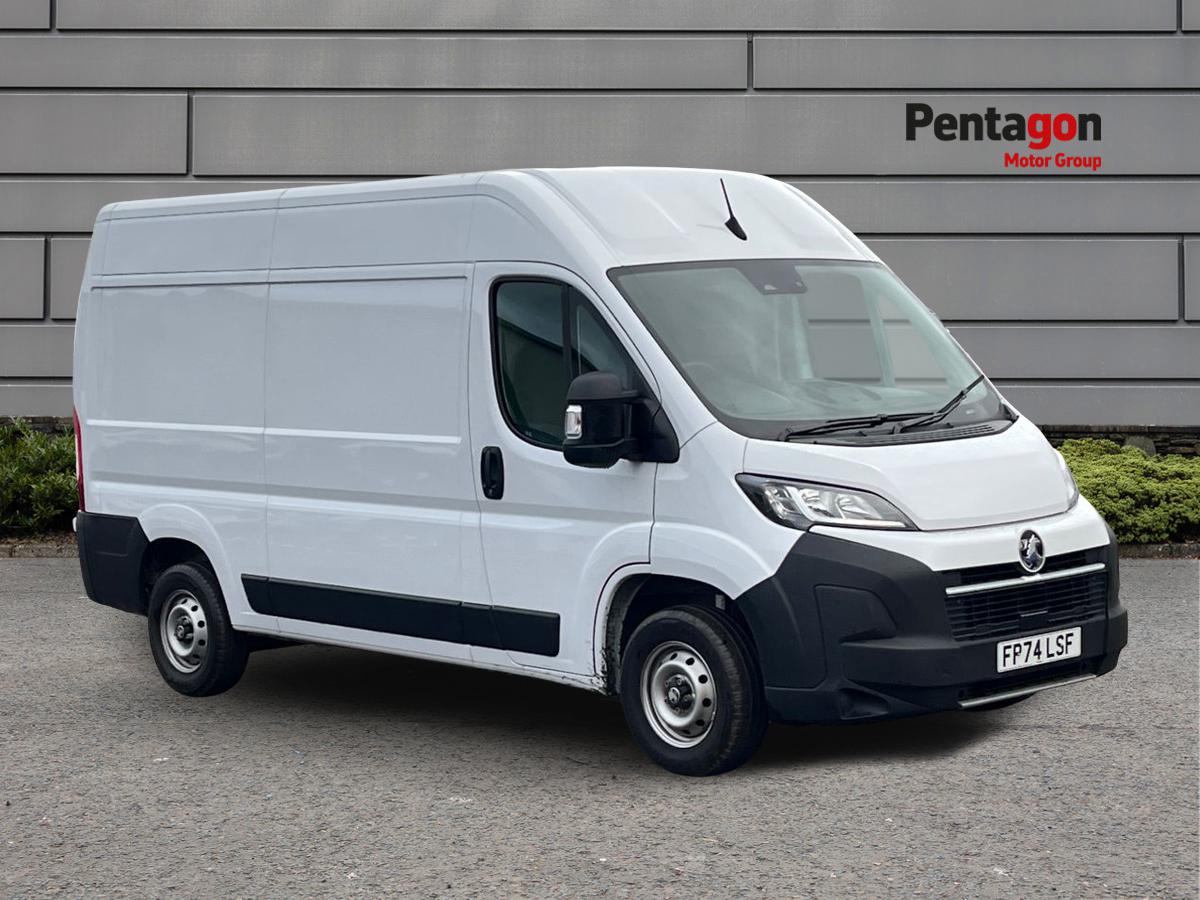 Main listing image - Vauxhall Movano