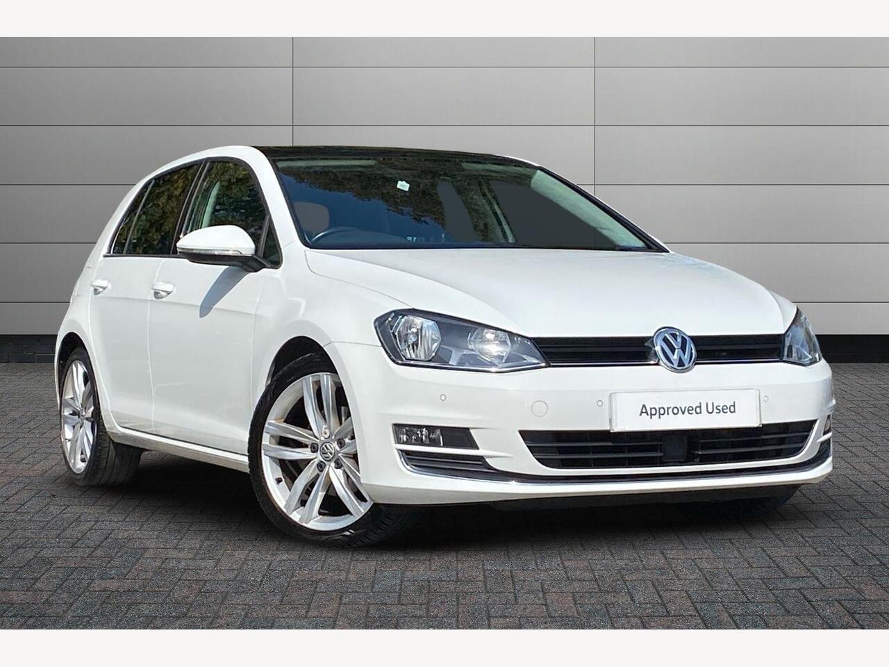 Main listing image - Volkswagen Golf