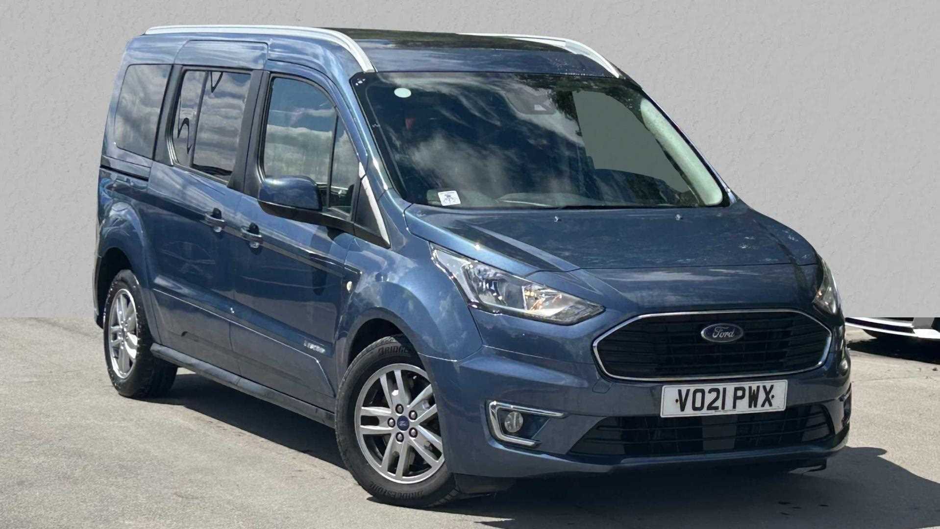 Main listing image - Ford Grand Tourneo Connect