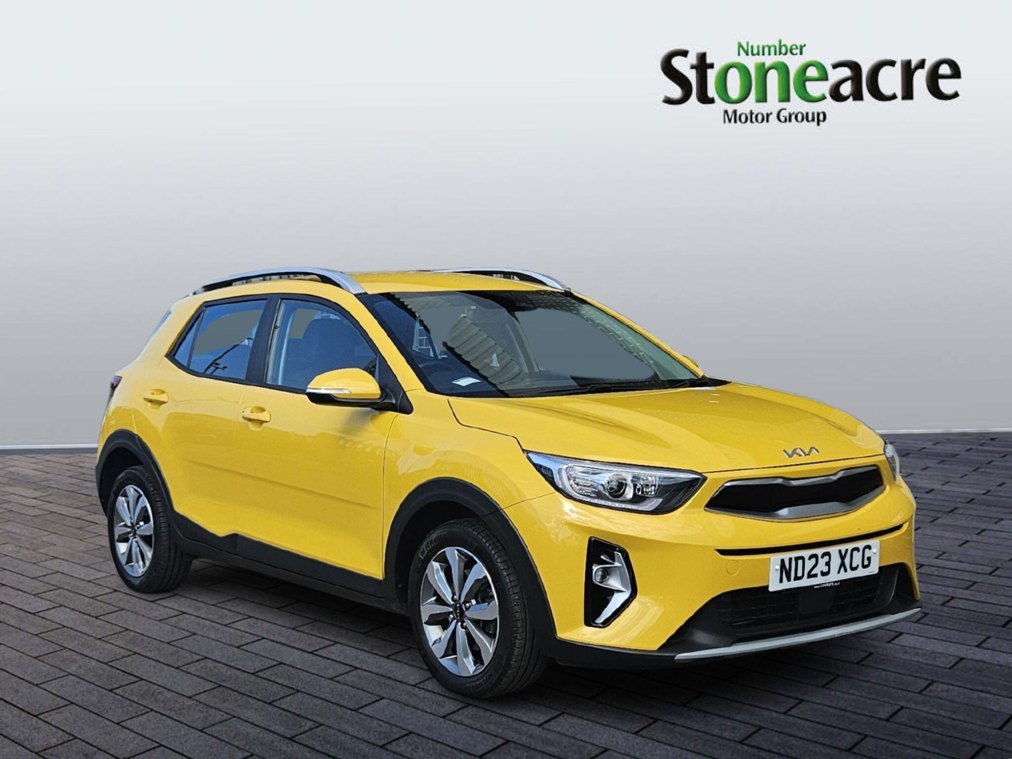 Main listing image - Kia Stonic