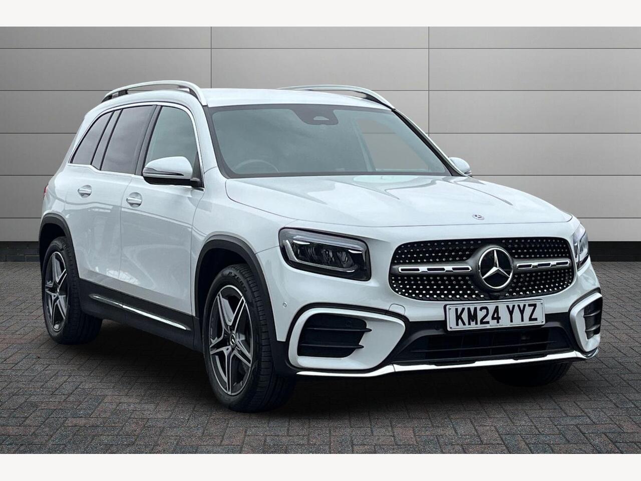 Main listing image - Mercedes-Benz GLB