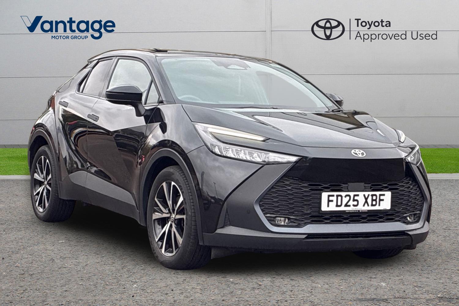 Main listing image - Toyota C-HR