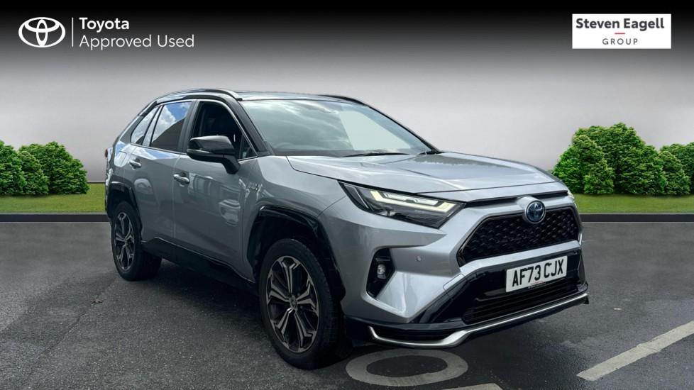 Main listing image - Toyota RAV4