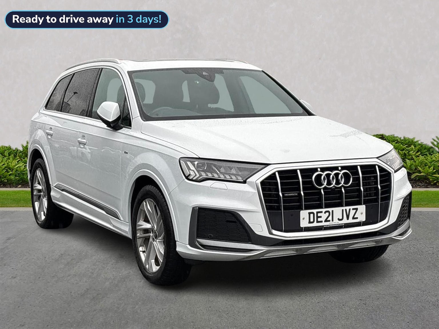 Main listing image - Audi Q7