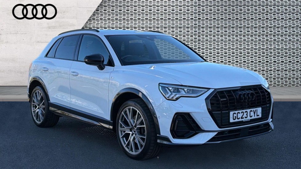 Main listing image - Audi Q3