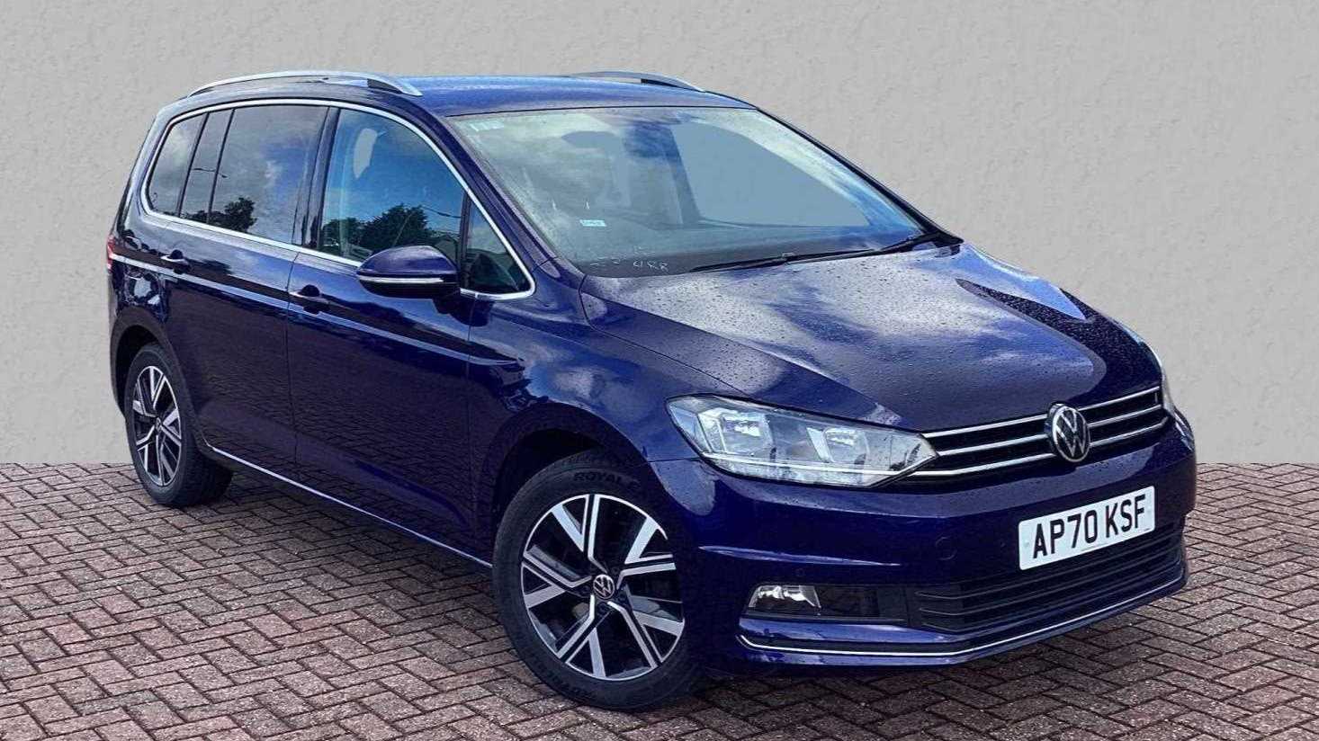 Main listing image - Volkswagen Touran
