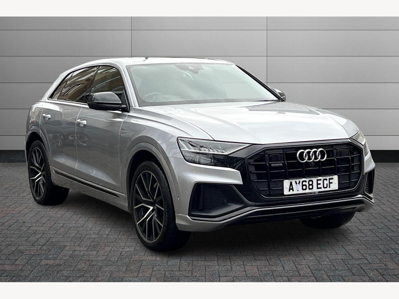 Main listing image - Audi Q8