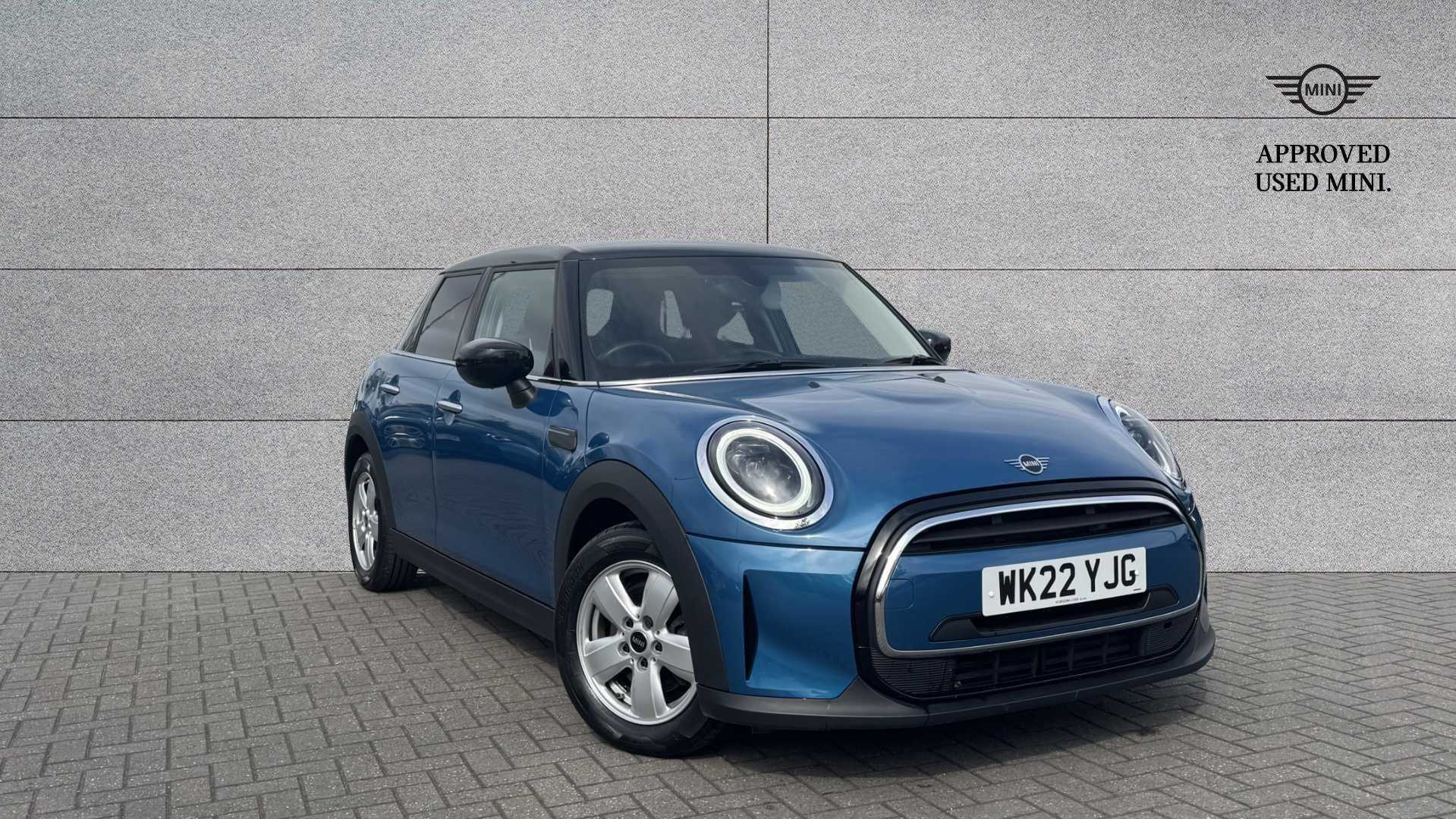 Main listing image - MINI Hatchback 5dr