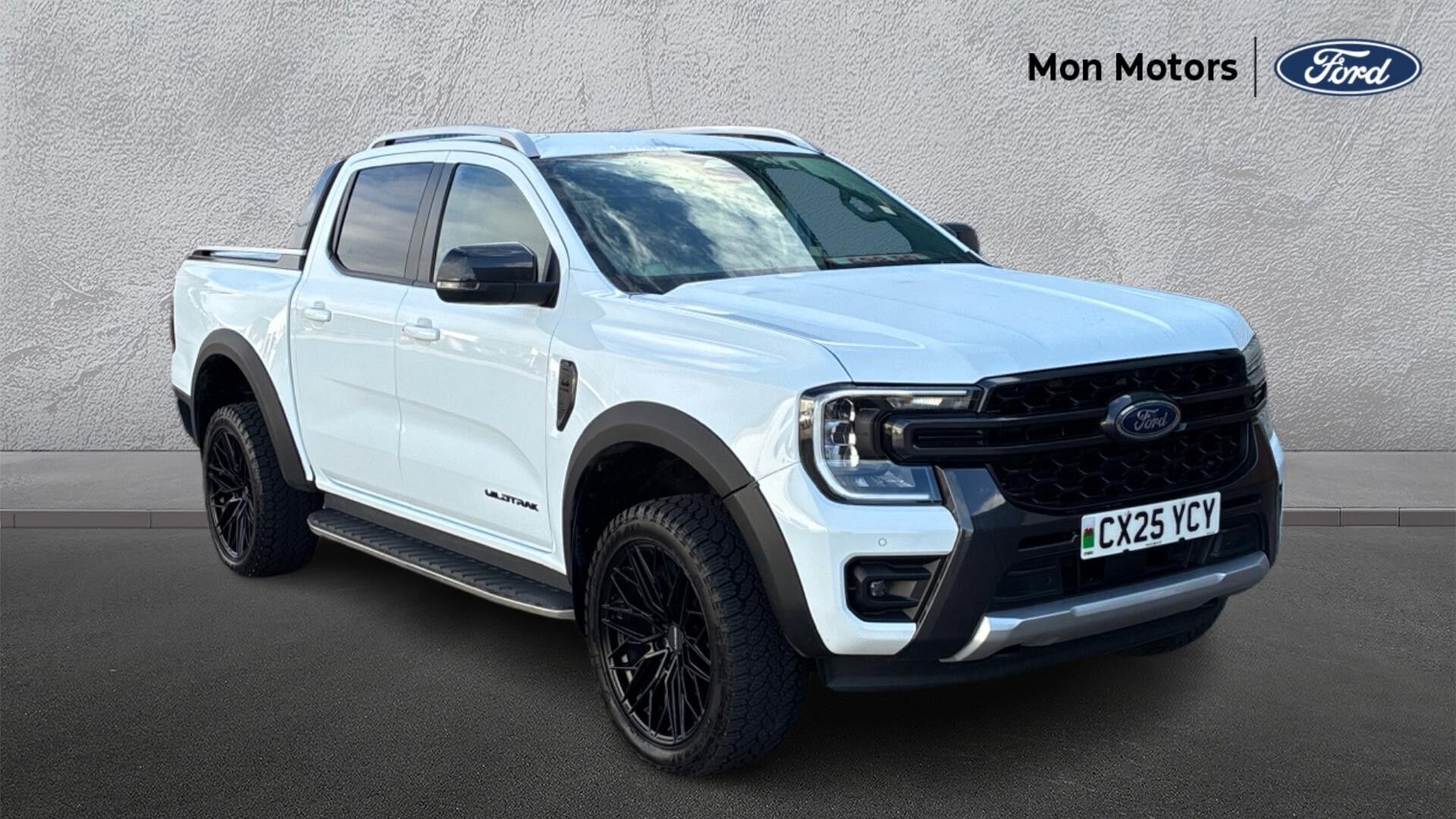 Main listing image - Ford Ranger