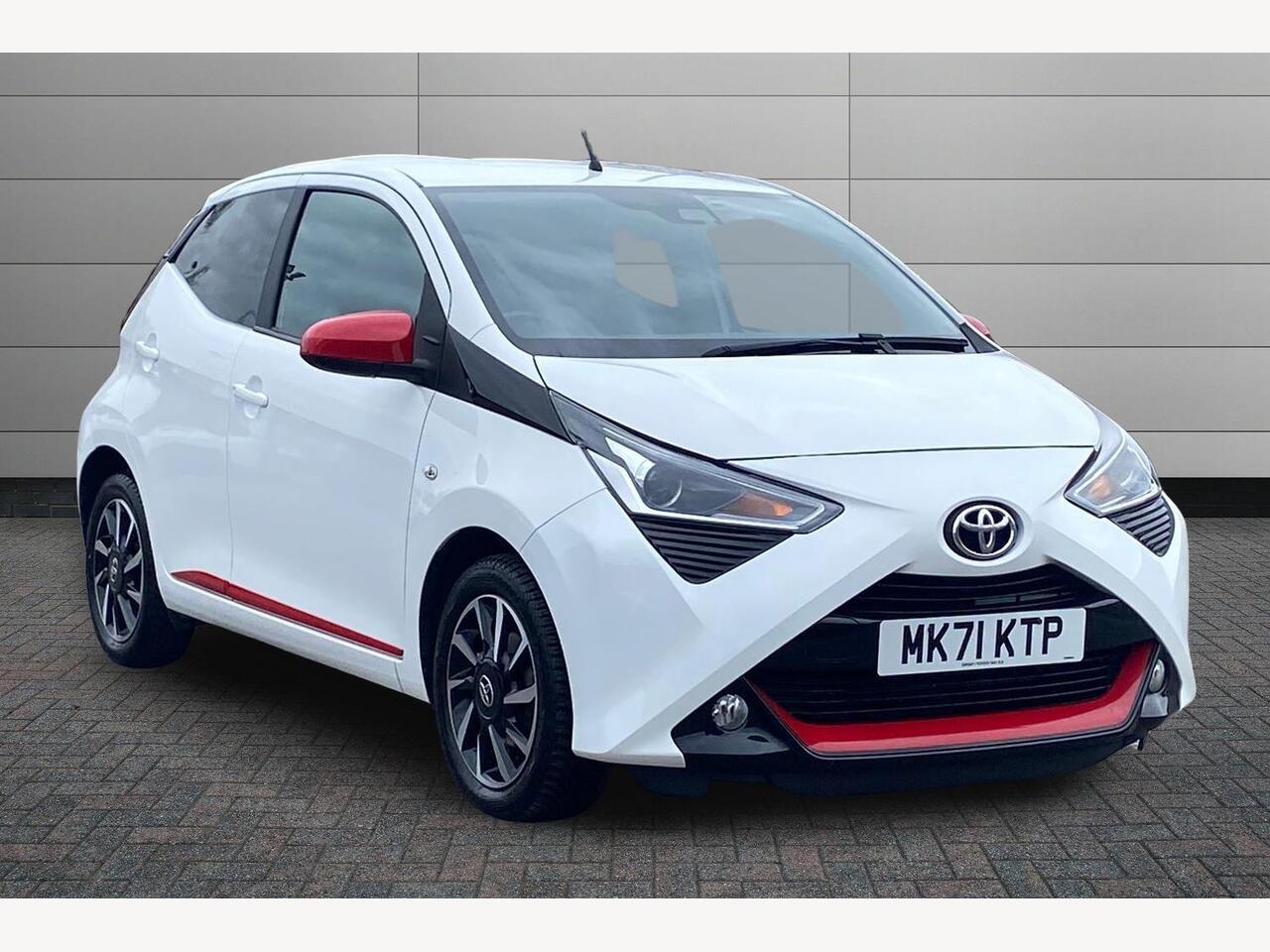 Main listing image - Toyota Aygo