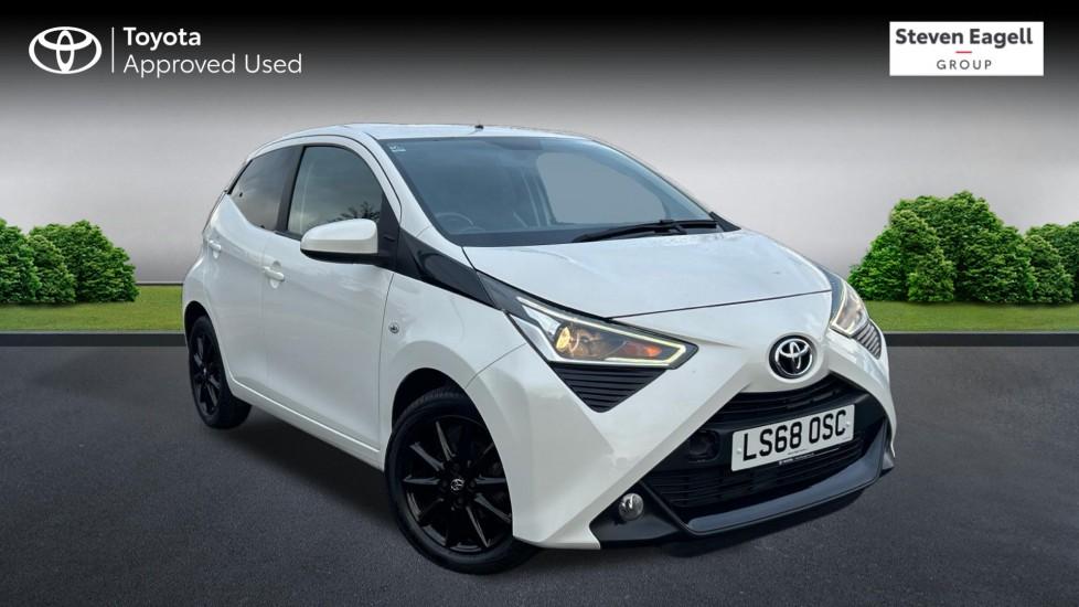 Main listing image - Toyota Aygo