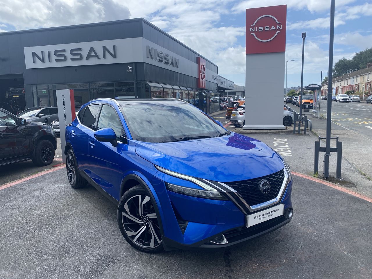 Main listing image - Nissan Qashqai