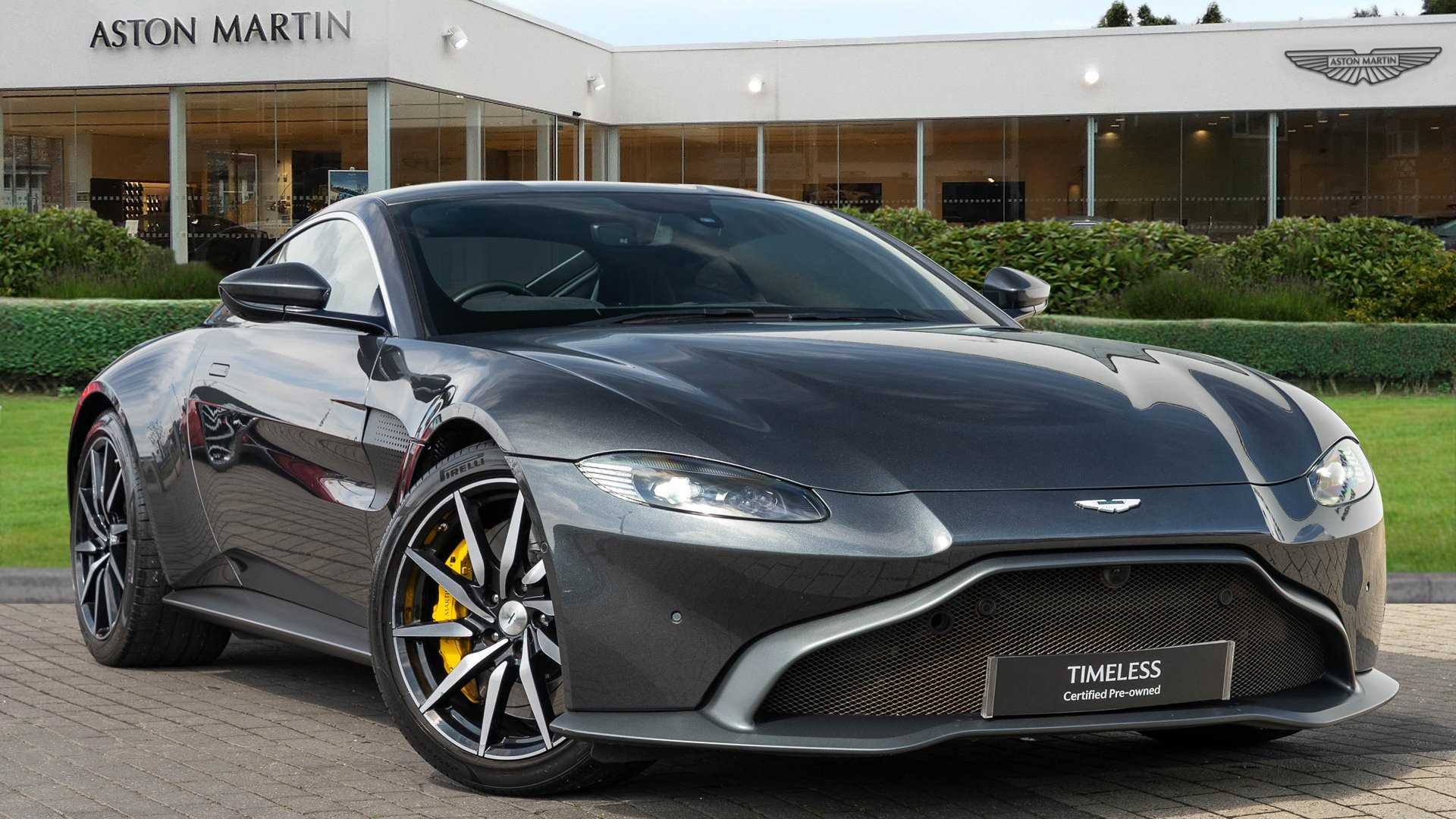 Main listing image - Aston Martin Vantage