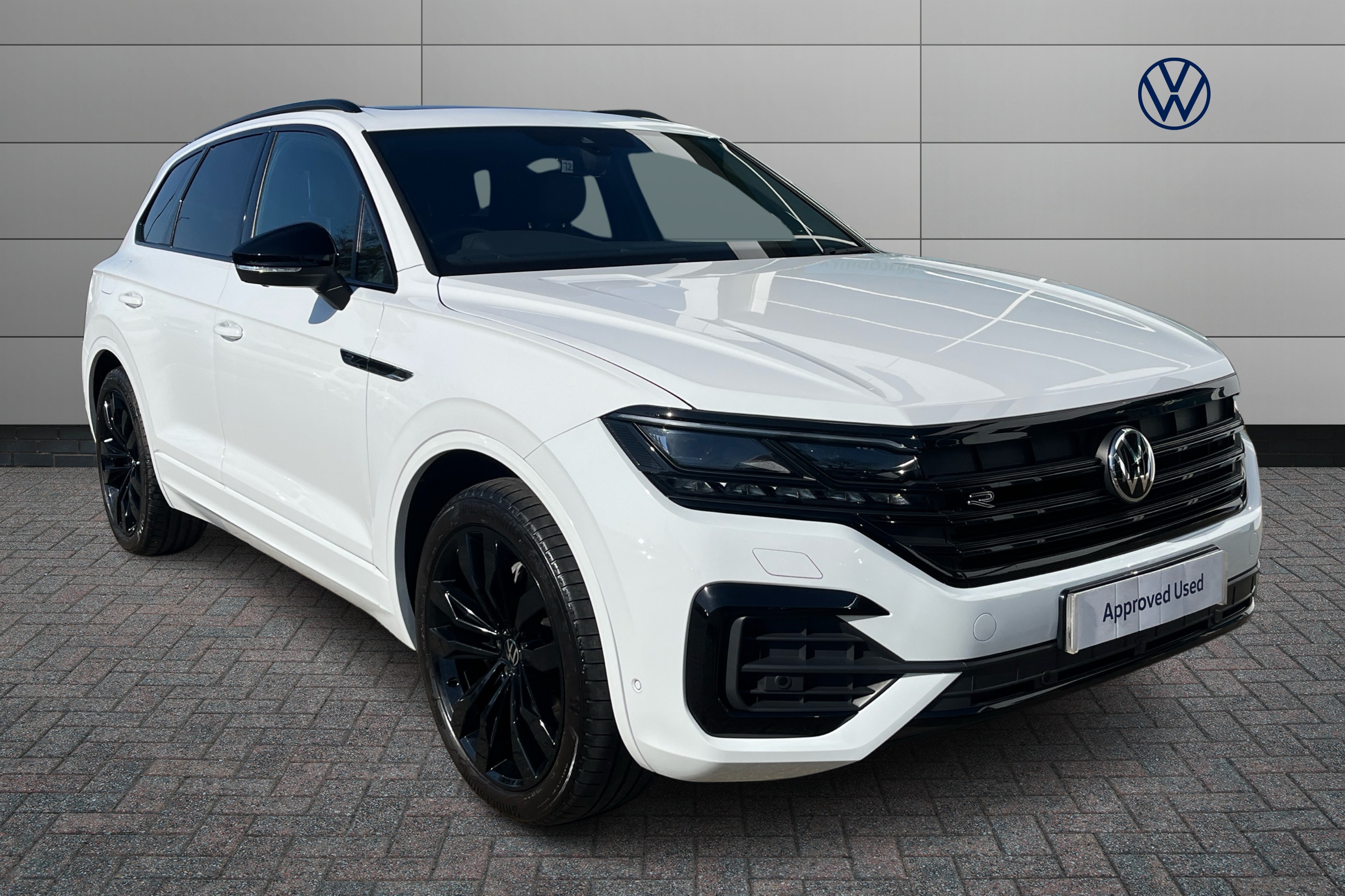 Main listing image - Volkswagen Touareg