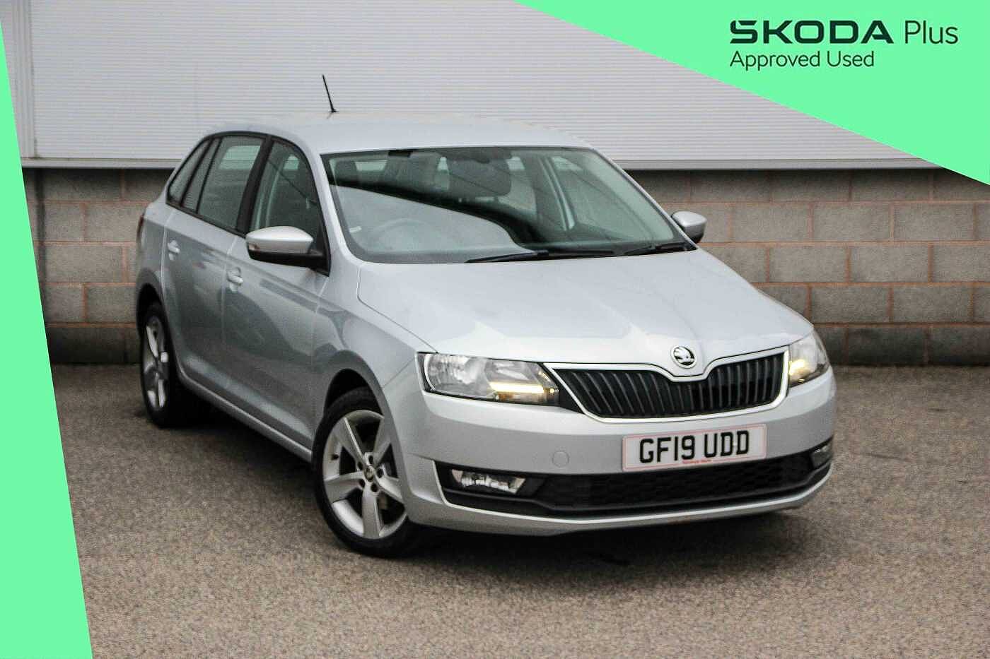 Main listing image - Skoda Rapid Spaceback