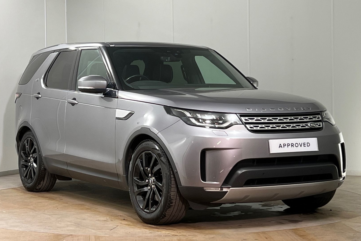 Main listing image - Land Rover Discovery