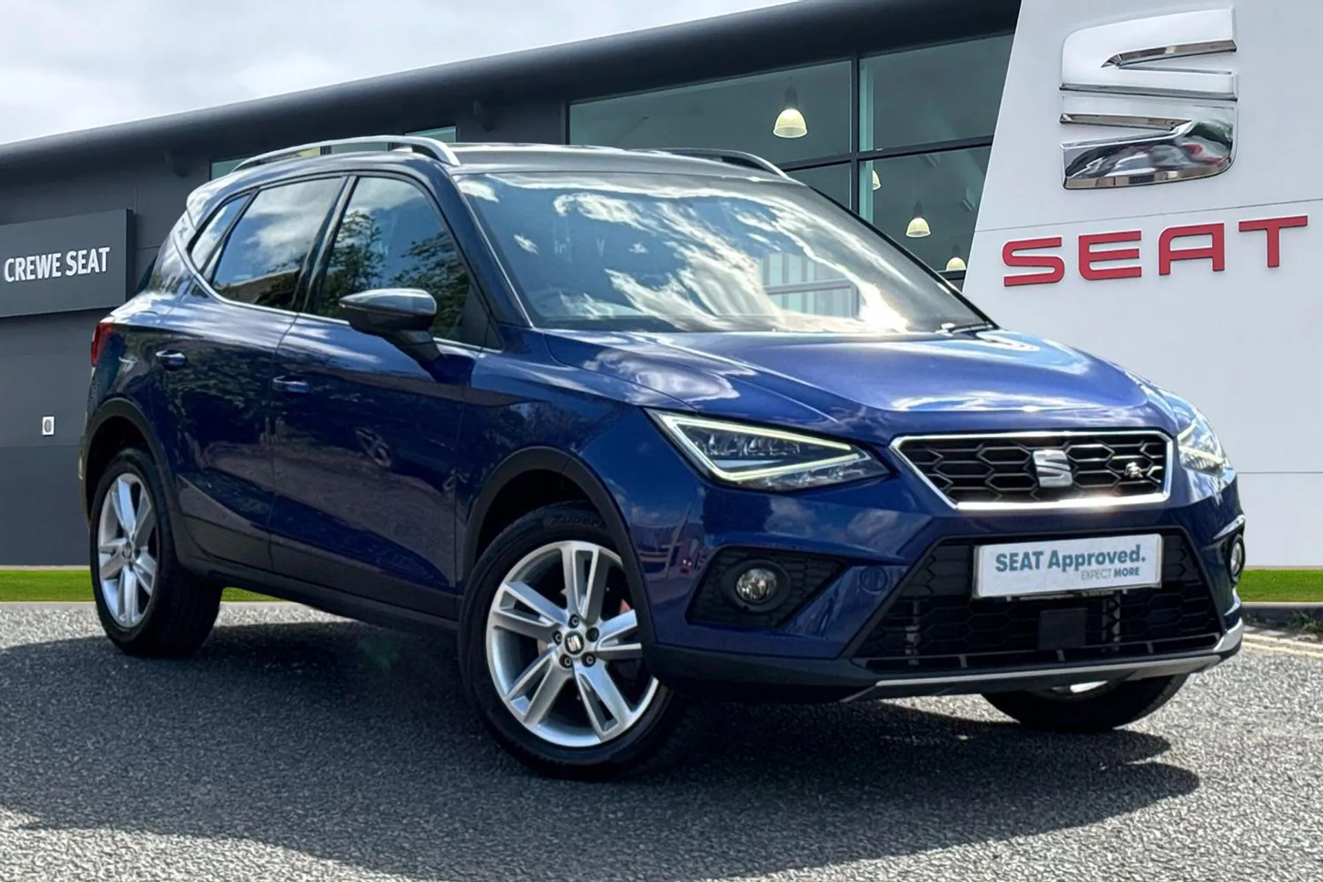Main listing image - SEAT Arona