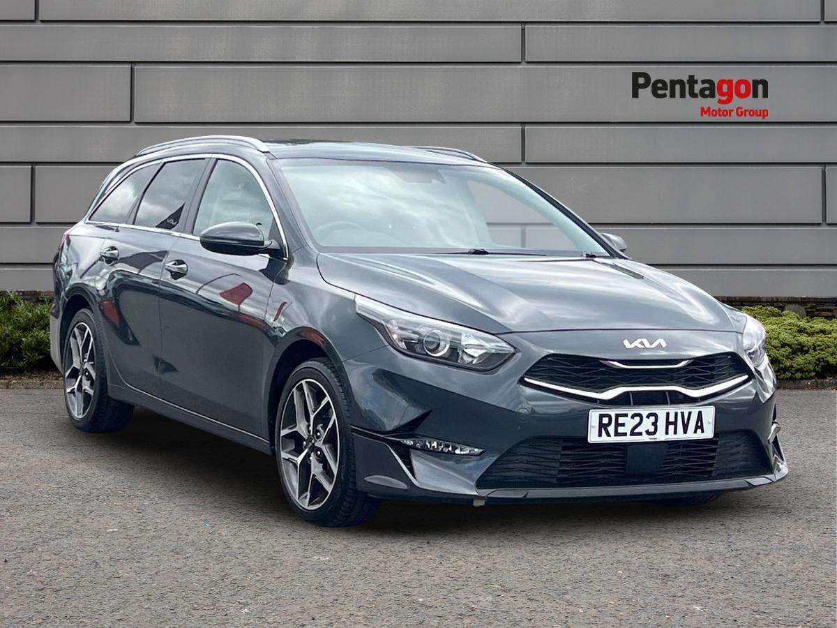 Main listing image - Kia Ceed SW