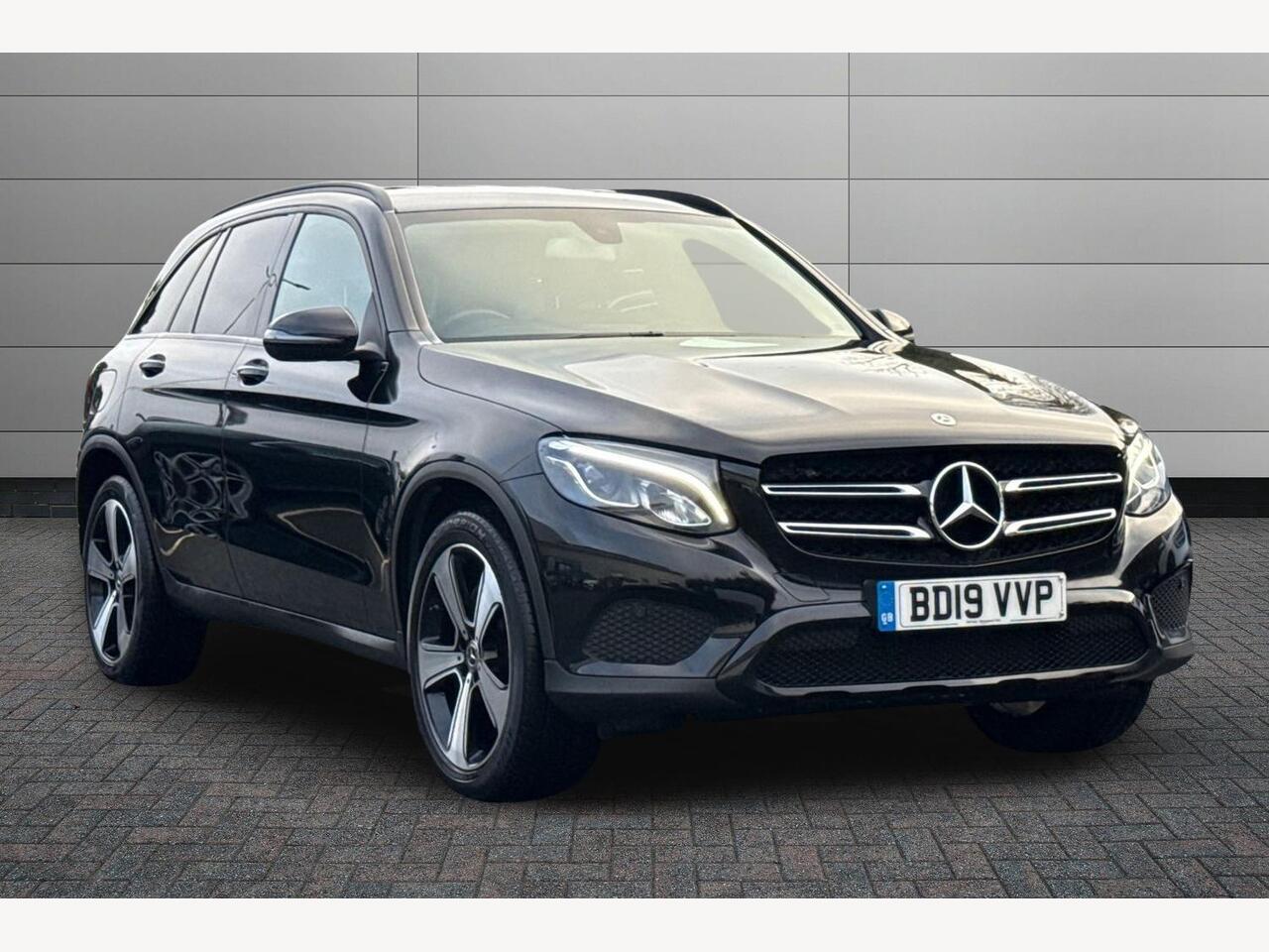 Main listing image - Mercedes-Benz GLC