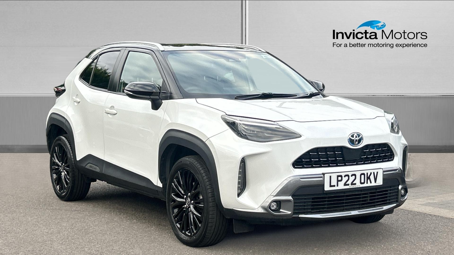Main listing image - Toyota Yaris Cross