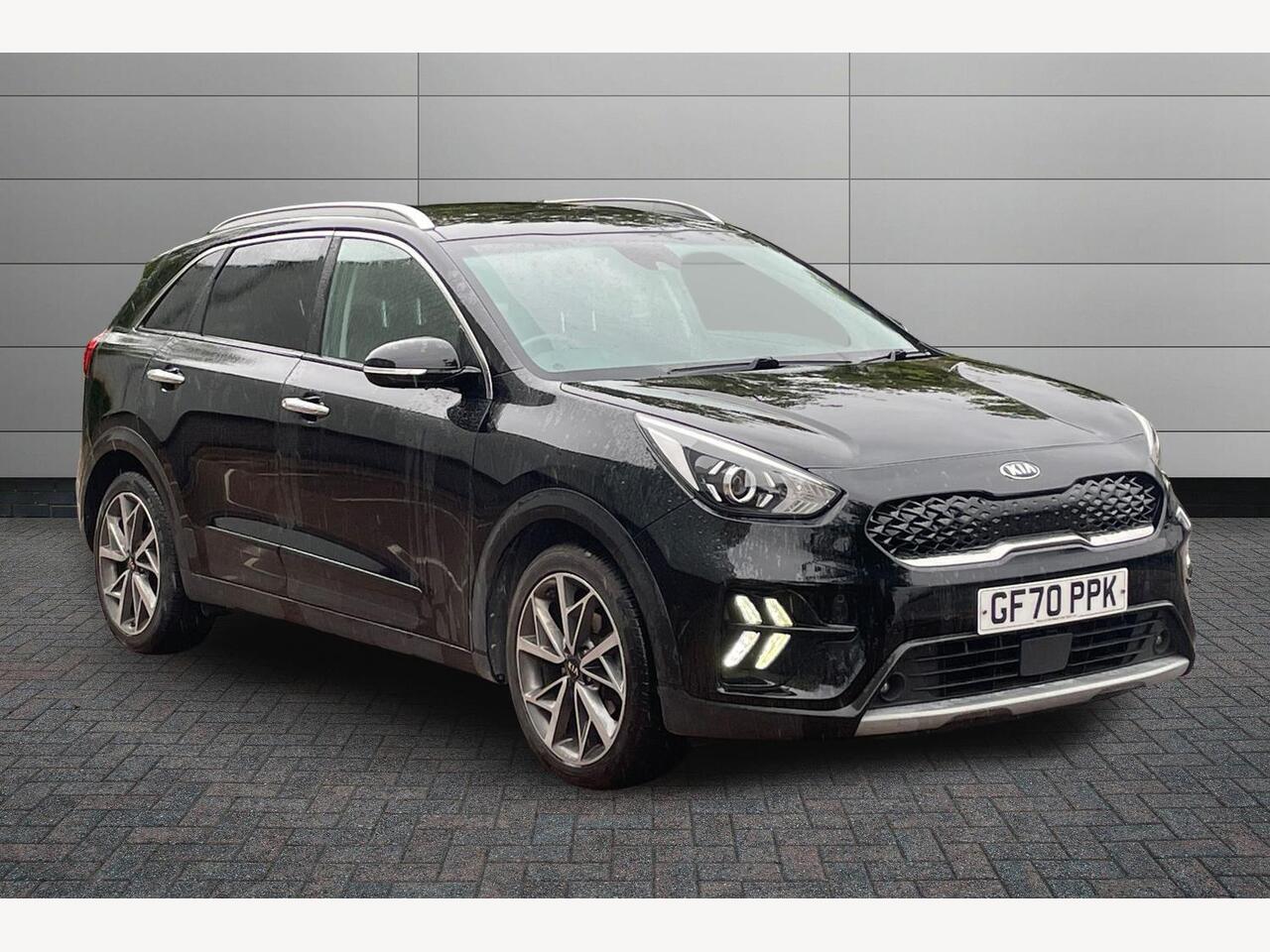 Main listing image - Kia Niro