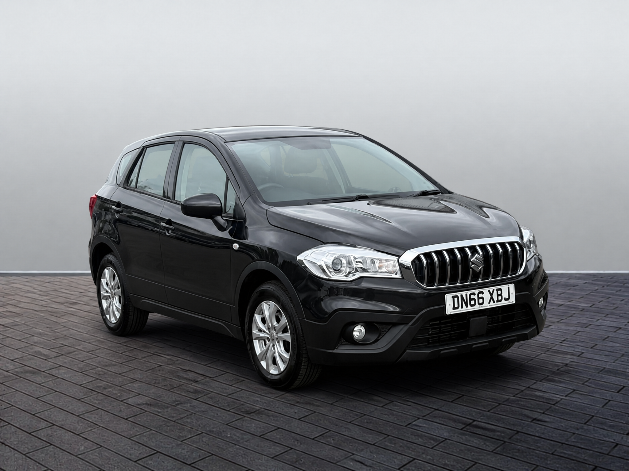 Main listing image - Suzuki SX4 S-Cross