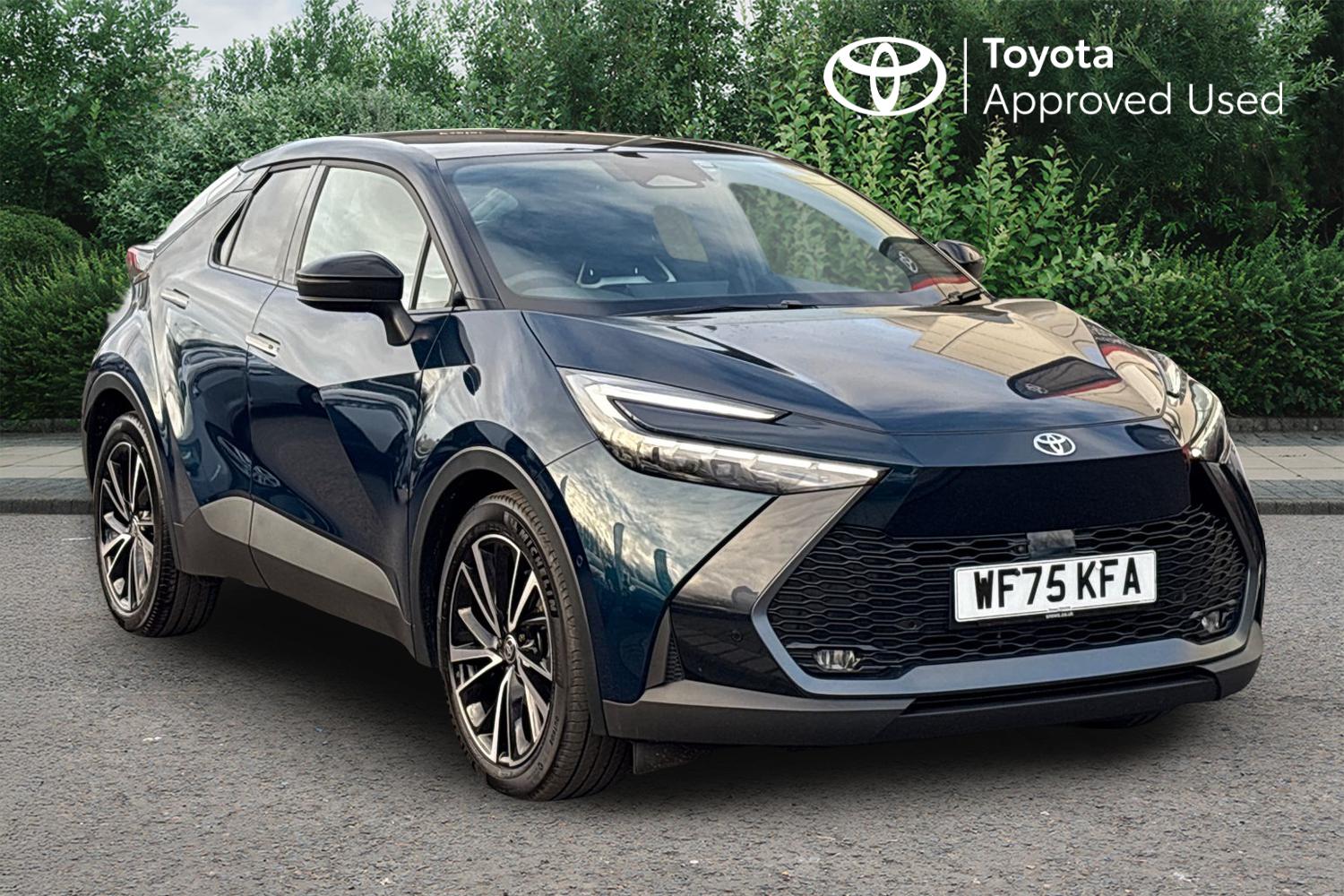 Main listing image - Toyota C-HR