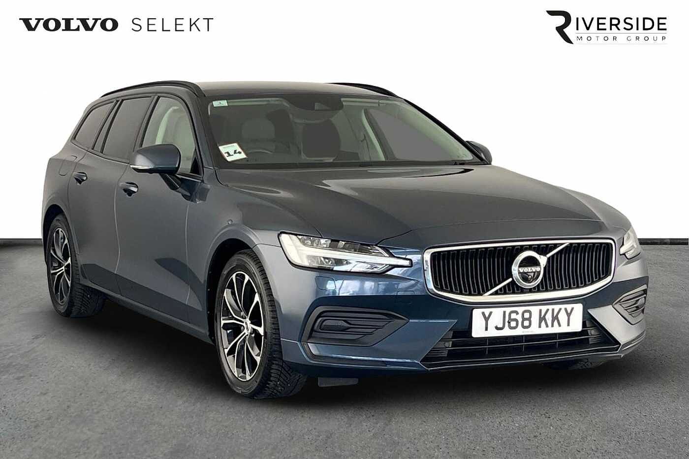 Main listing image - Volvo V60