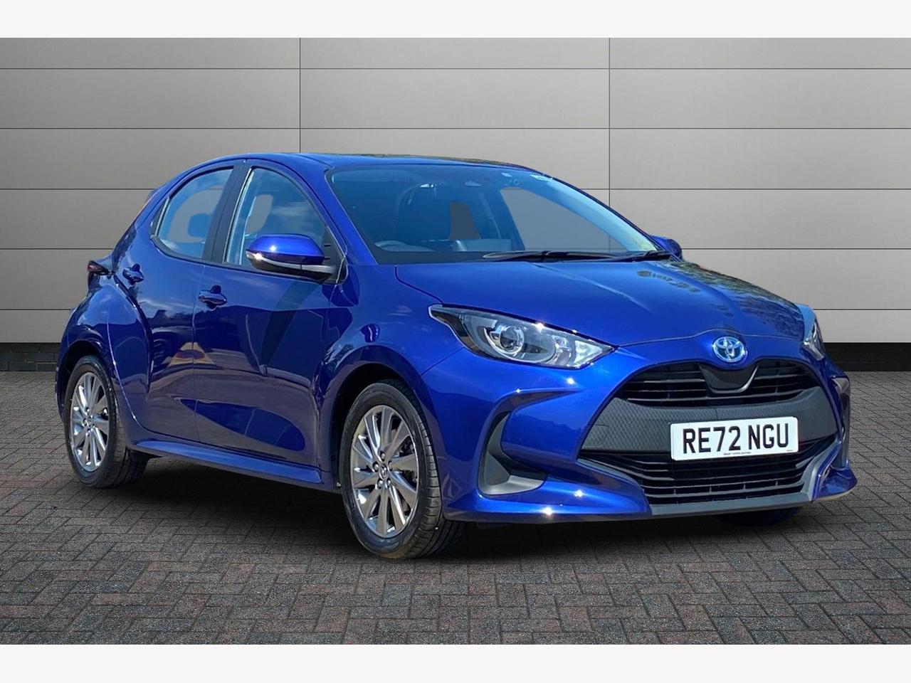 Main listing image - Toyota Yaris