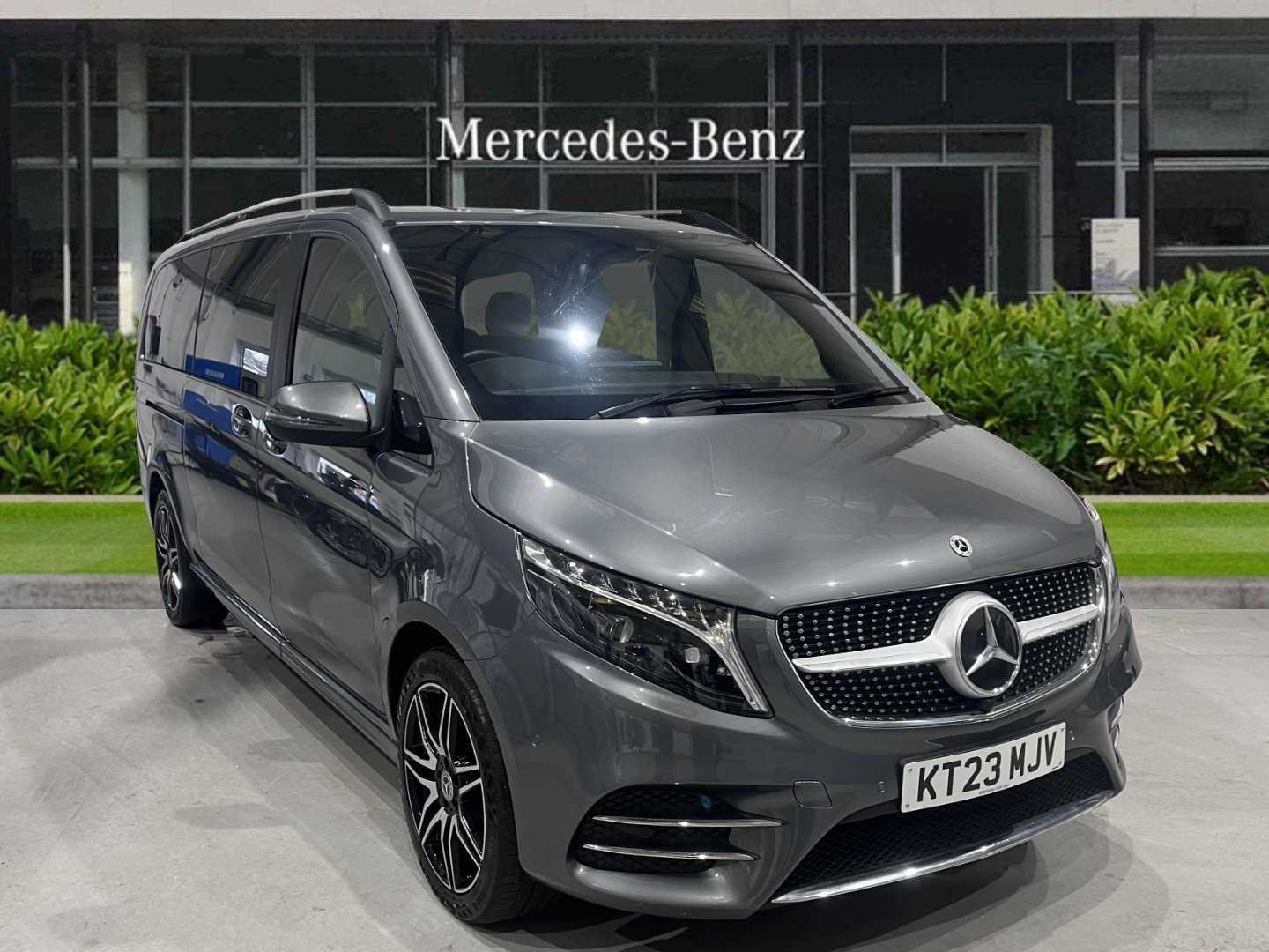 Main listing image - Mercedes-Benz V-Class