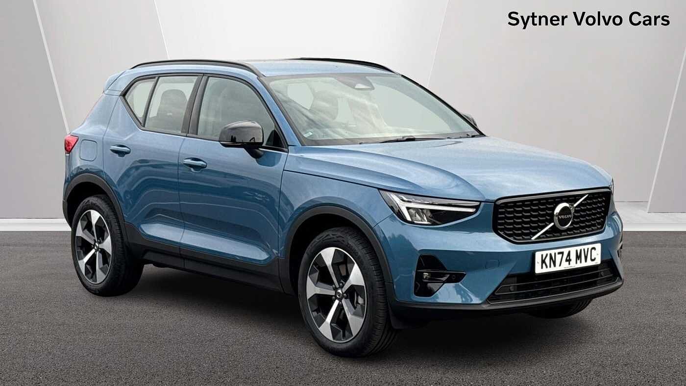 Main listing image - Volvo XC40