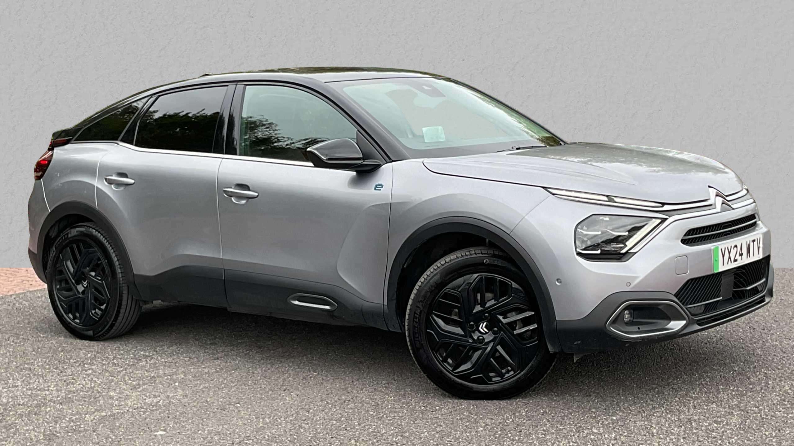 Main listing image - Citroen C4