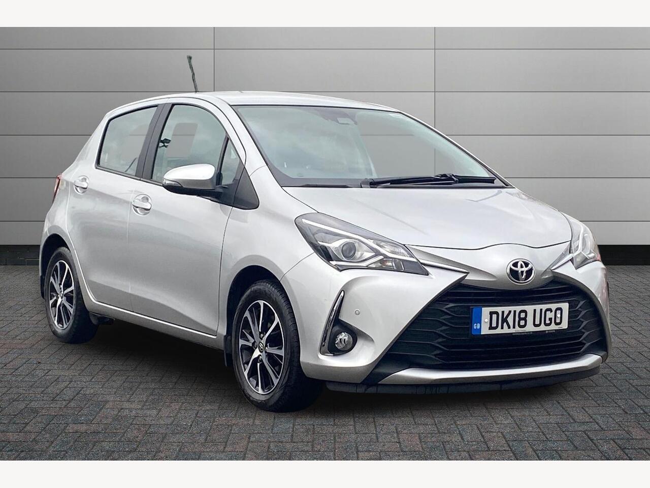 Main listing image - Toyota Yaris