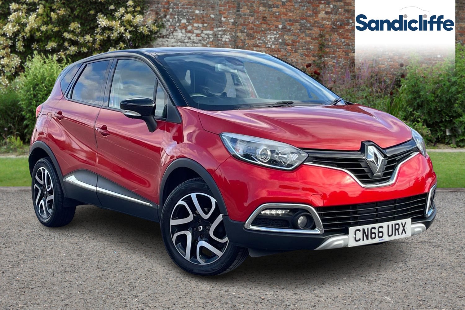 Main listing image - Renault Captur