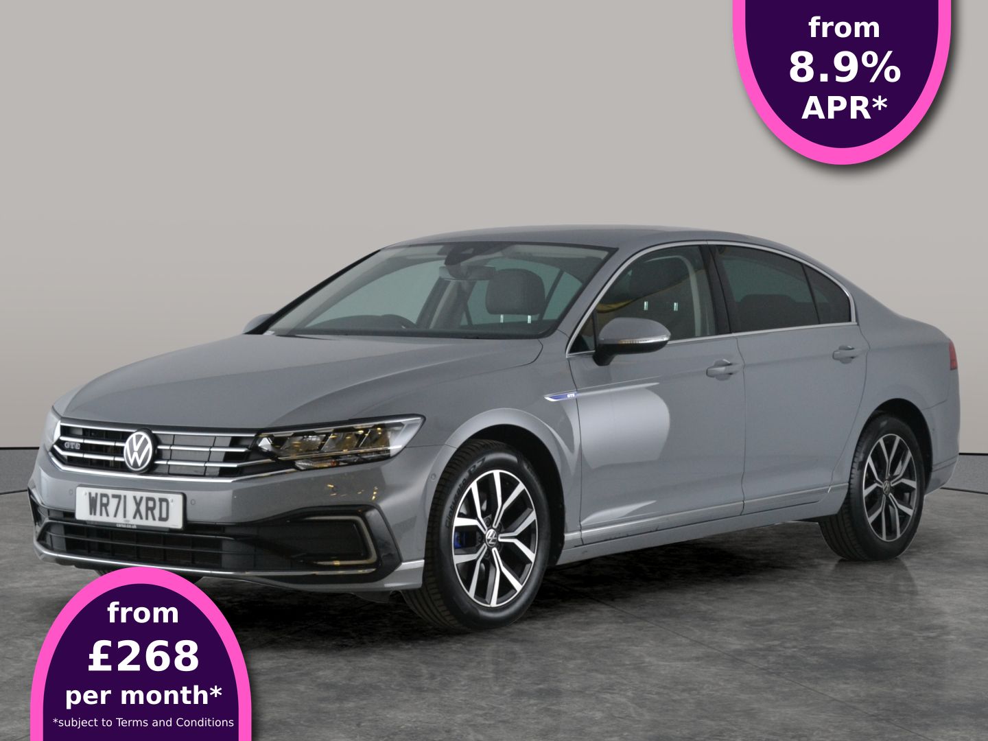 Main listing image - Volkswagen Passat GTE