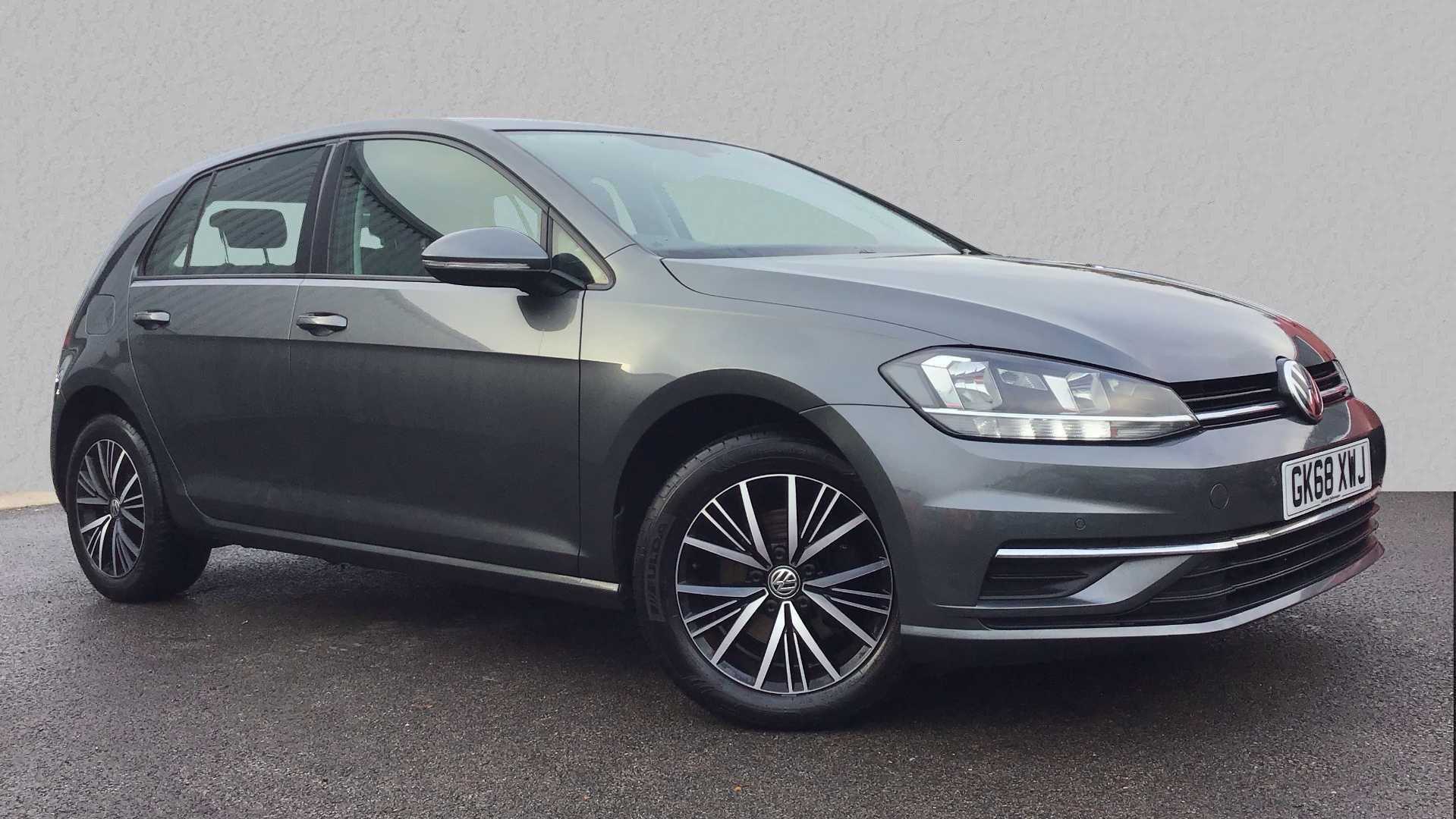 Main listing image - Volkswagen Golf