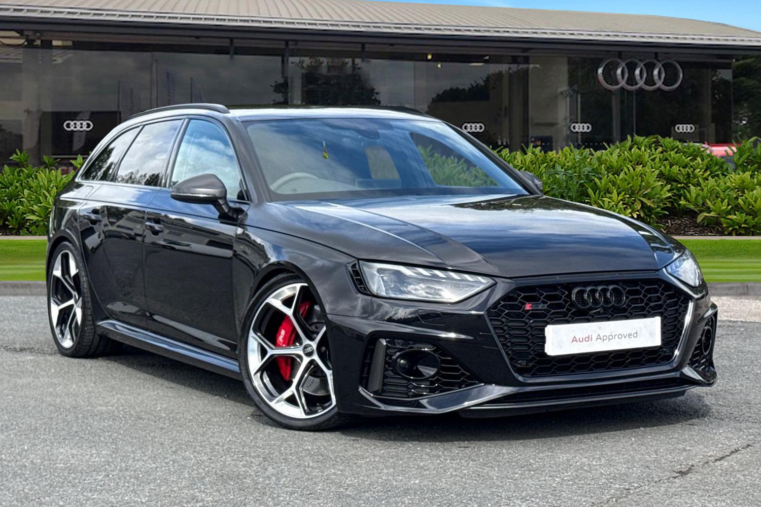 Main listing image - Audi RS4