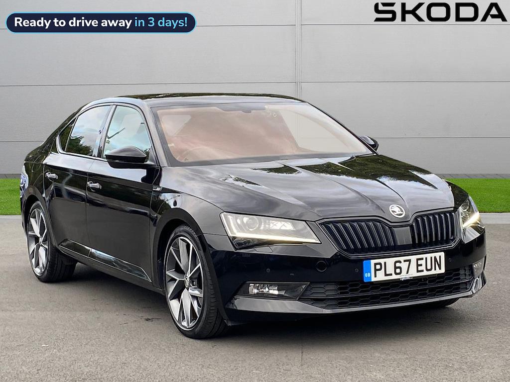 Main listing image - Skoda Superb