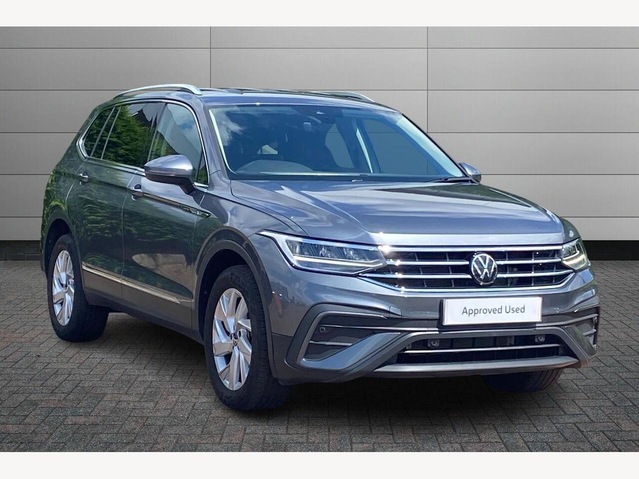 Main listing image - Volkswagen Tiguan Allspace