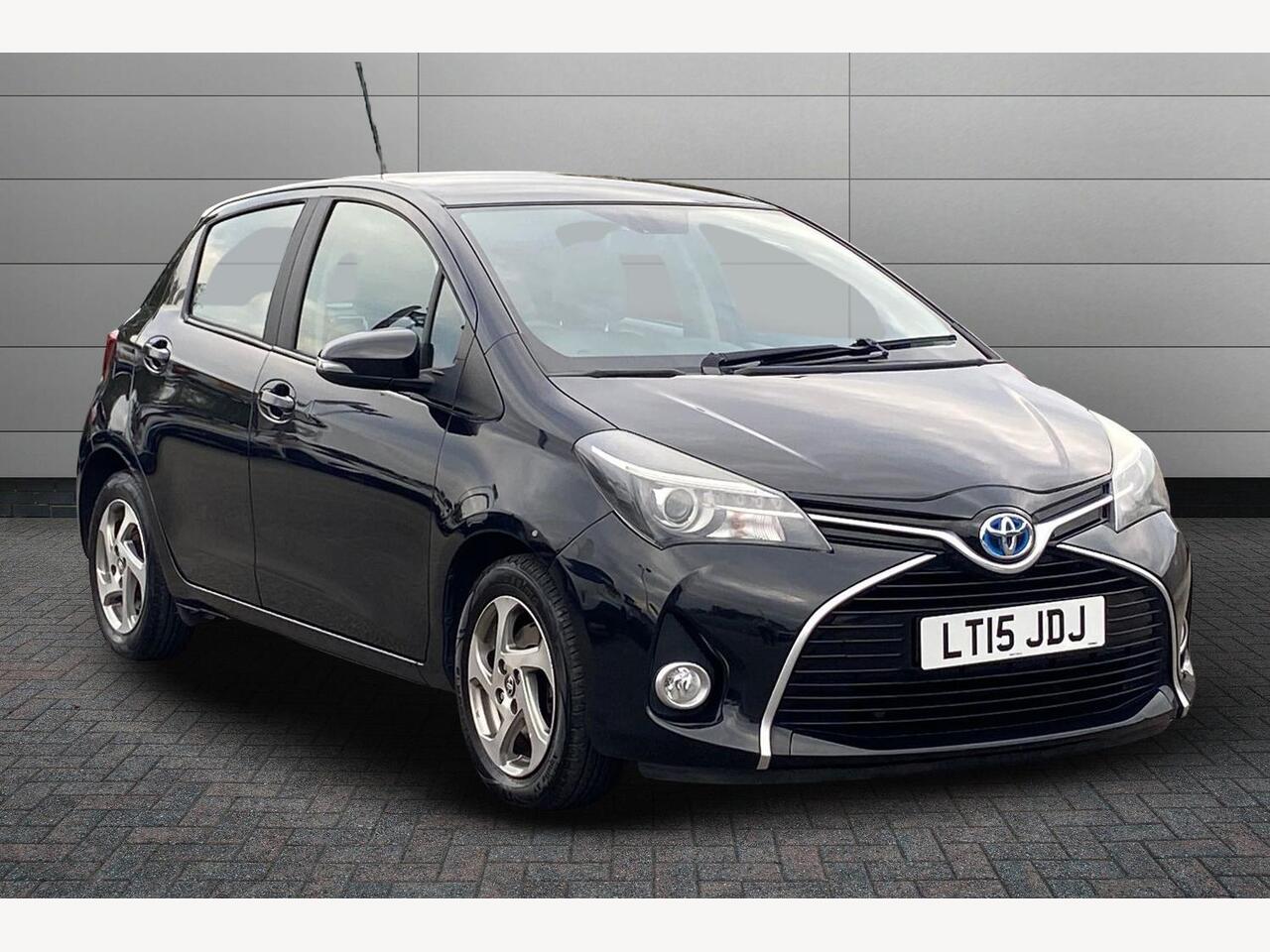 Main listing image - Toyota Yaris